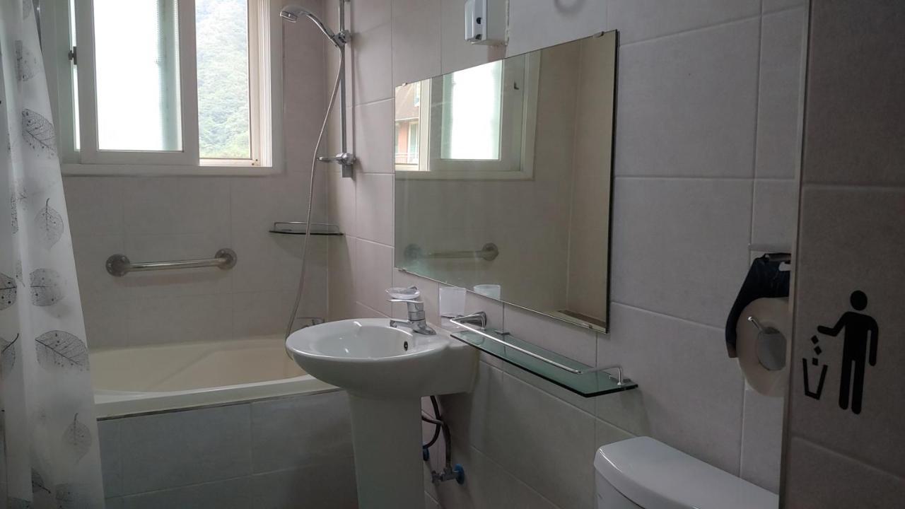 The Red House Motel Sokcho Exterior photo